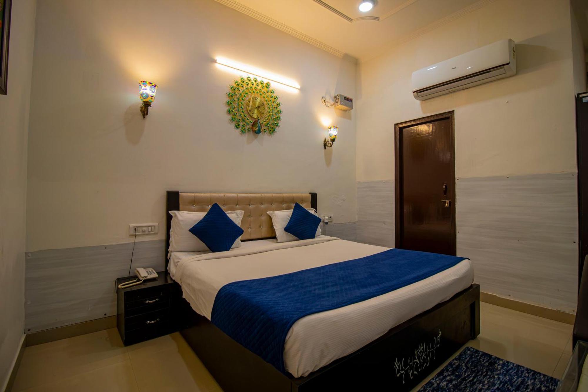 Elegance Resort Vrindāvan Extérieur photo