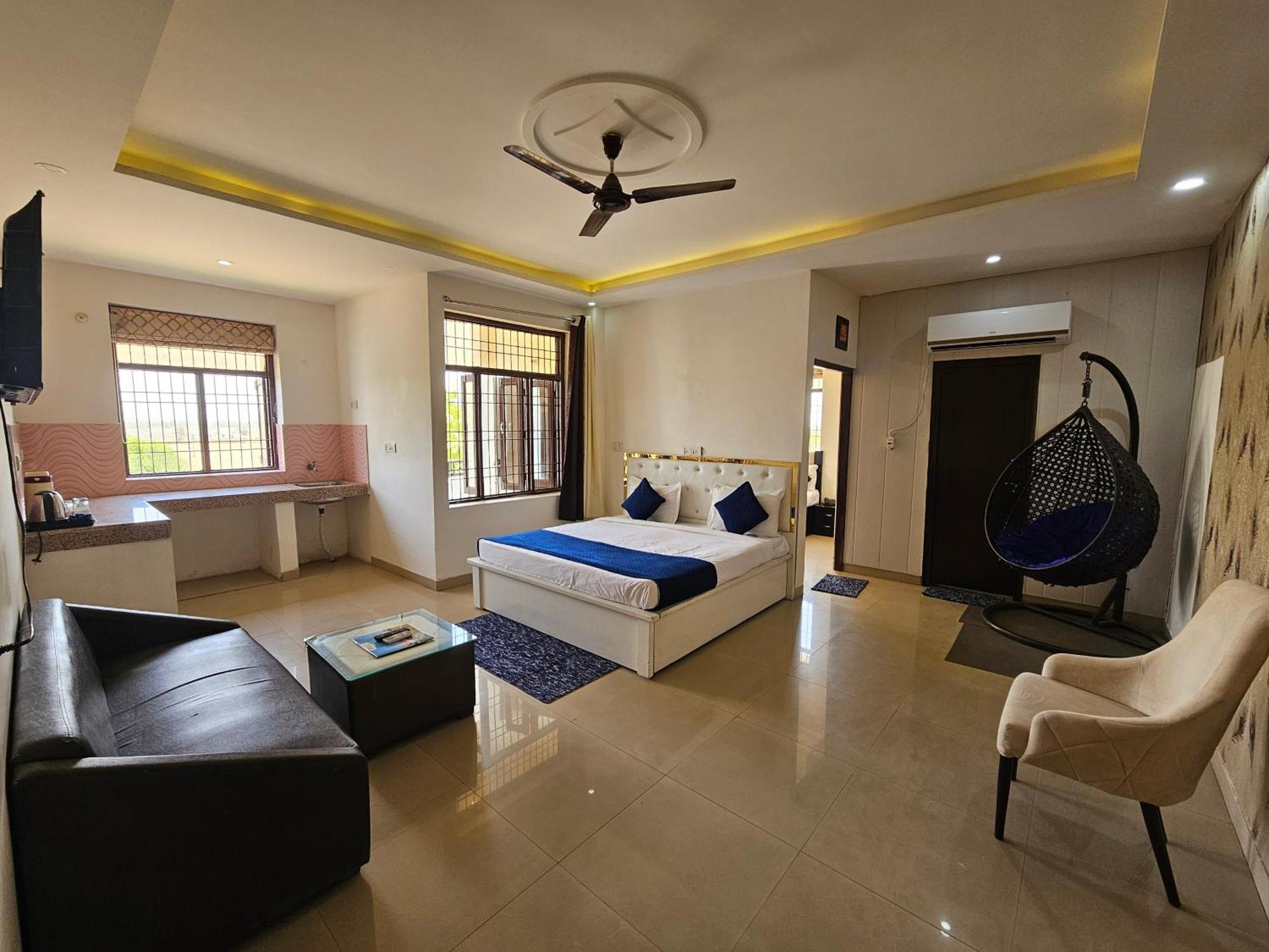 Elegance Resort Vrindāvan Extérieur photo
