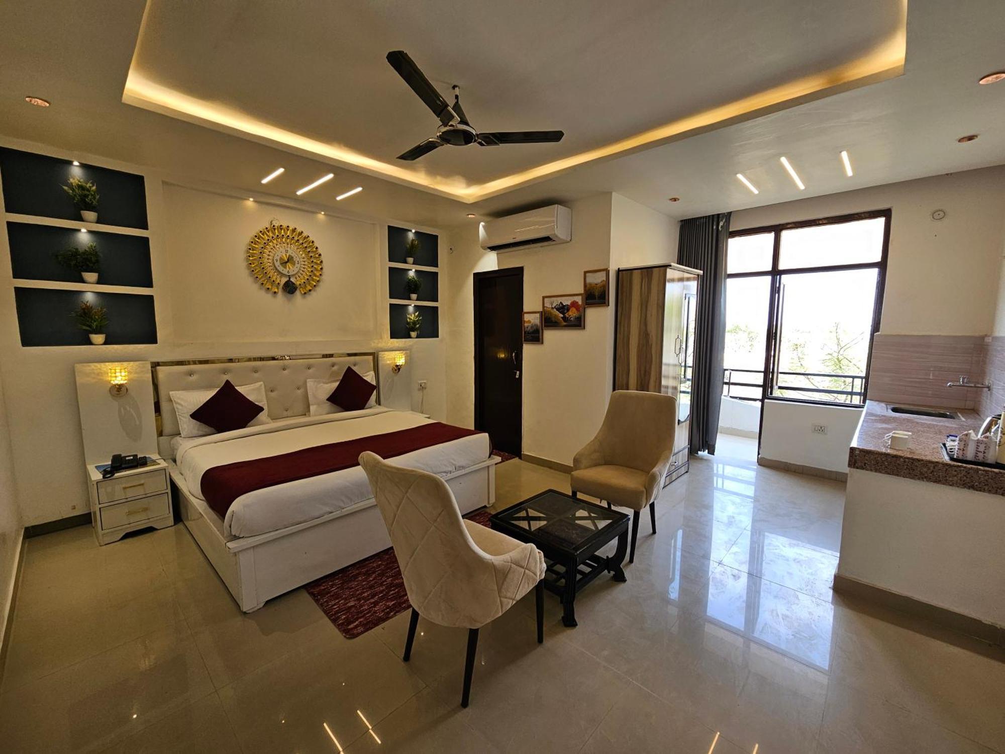 Elegance Resort Vrindāvan Extérieur photo