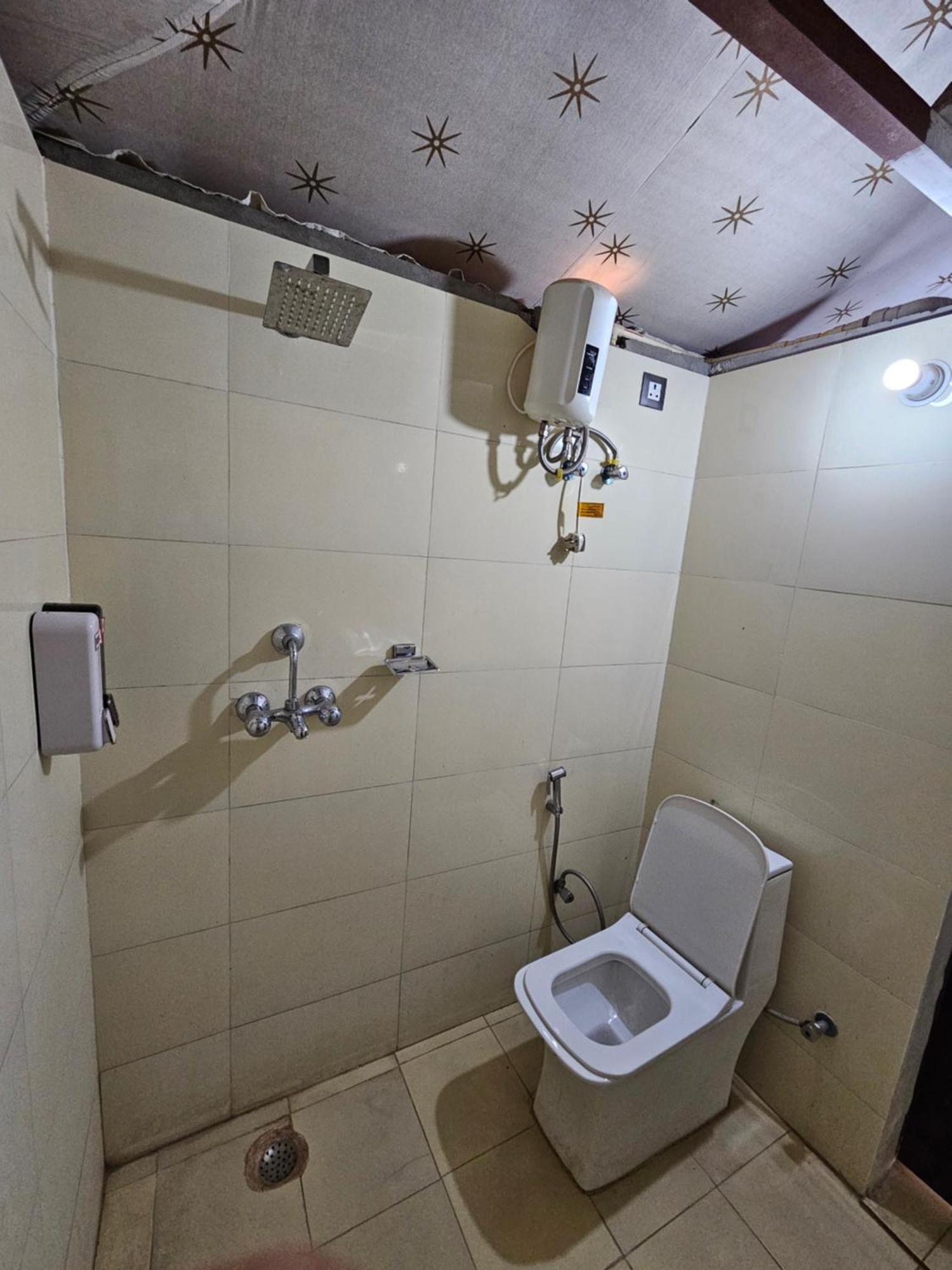 Elegance Resort Vrindāvan Extérieur photo