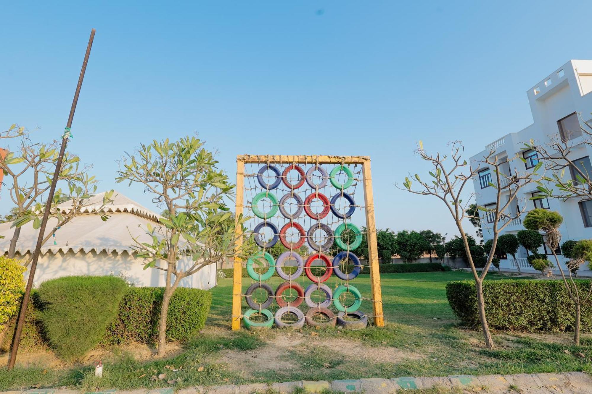 Elegance Resort Vrindāvan Extérieur photo