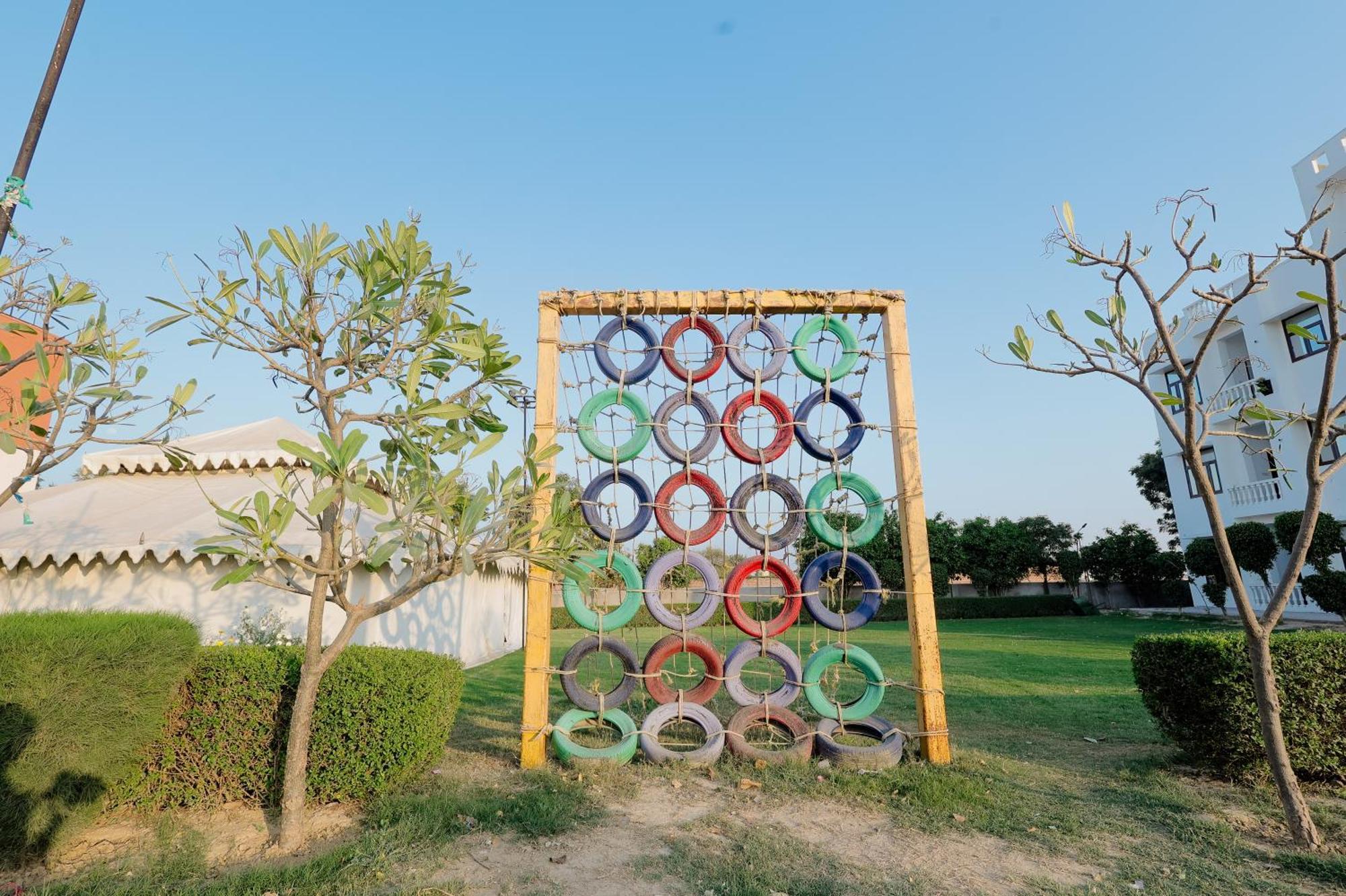 Elegance Resort Vrindāvan Extérieur photo