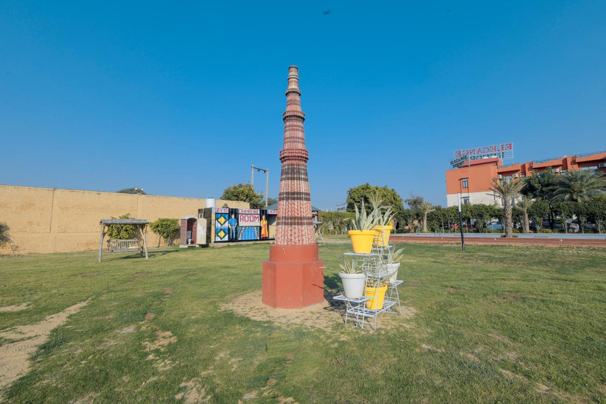 Elegance Resort Vrindāvan Extérieur photo