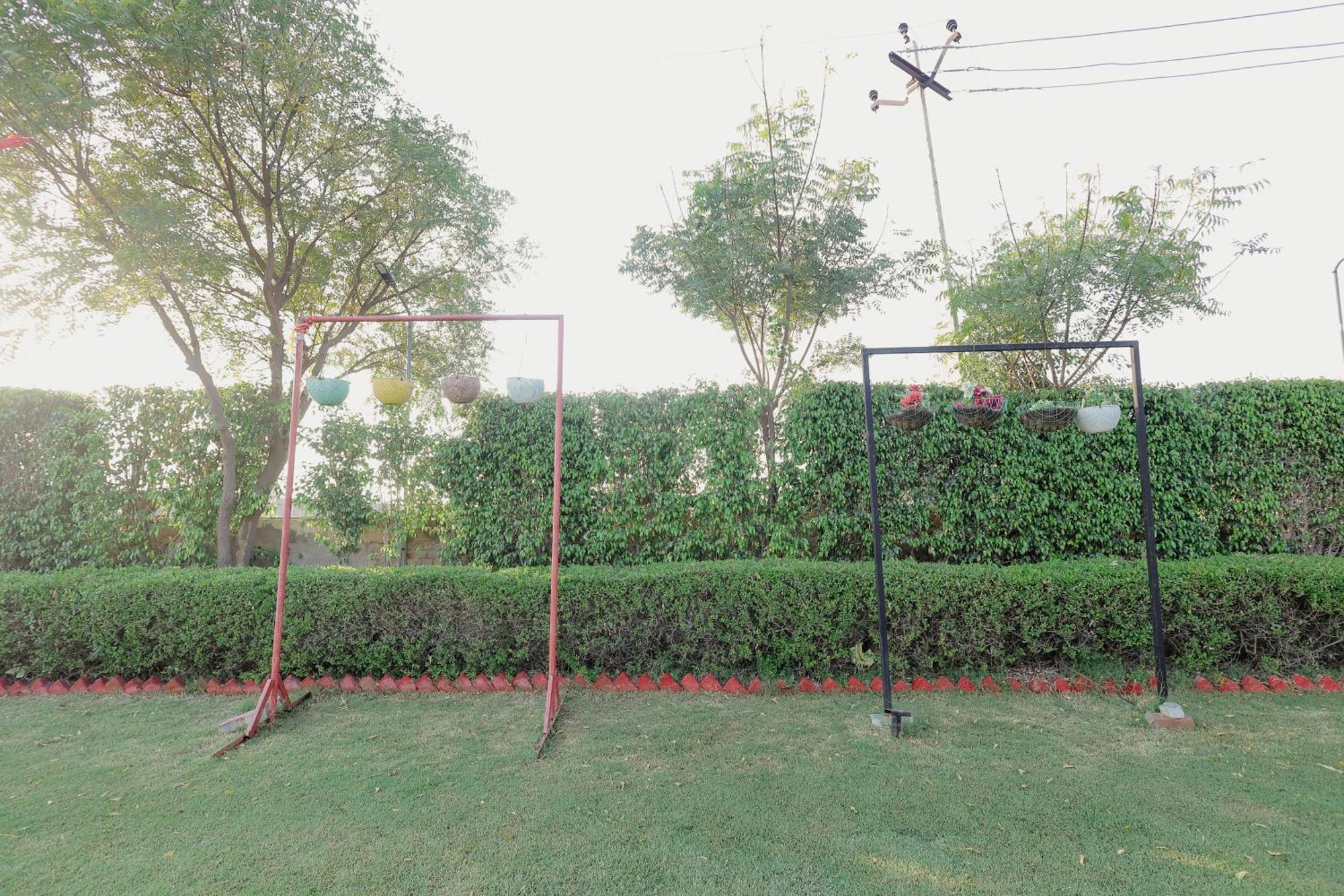 Elegance Resort Vrindāvan Extérieur photo